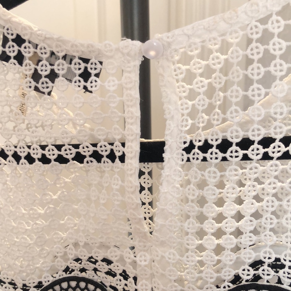 Gracia Lace detail cold shoulder top - Picture 5 of 6